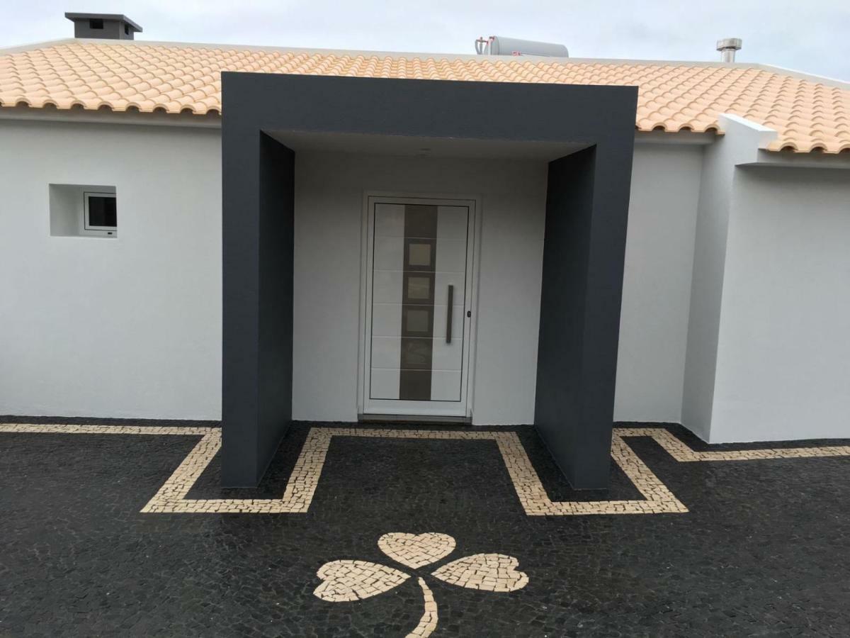 Villa Por Do Sol Estreito Da Calheta Exterior photo